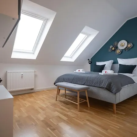 In Schlosschemnitz L Aufzug L W-lan L Badewanne Apartment