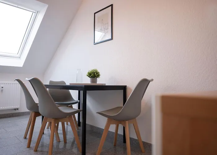 In Schlosschemnitz L Aufzug L W-lan L Badewanne Apartament *